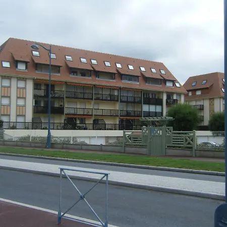 Deauville Plage 1 *